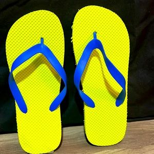 Men’s Flip Flops. Like New.